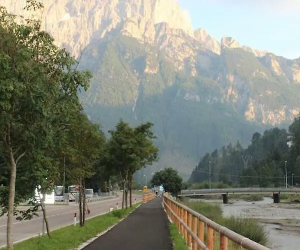 Cesa Dolomiti Apartament *